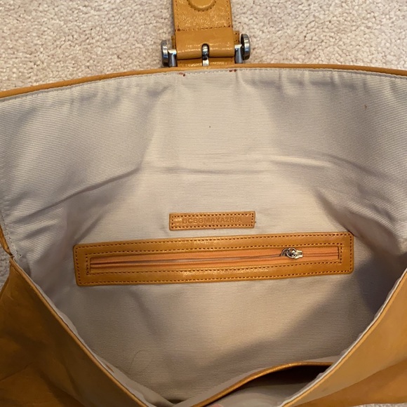BCBG leather clutch - Picture 3 of 4